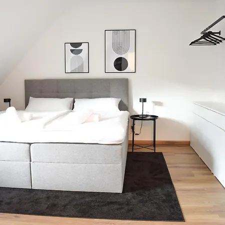 Stycoz - Modern - Apartment